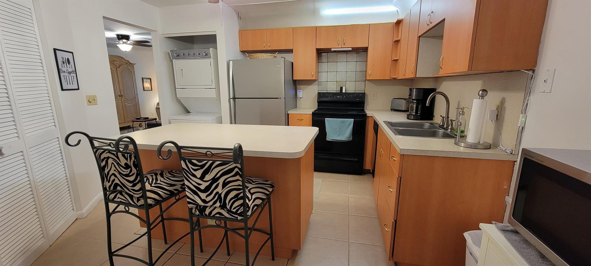 SOUTH SHORE 3 OF WELLINGT - Residential Lease