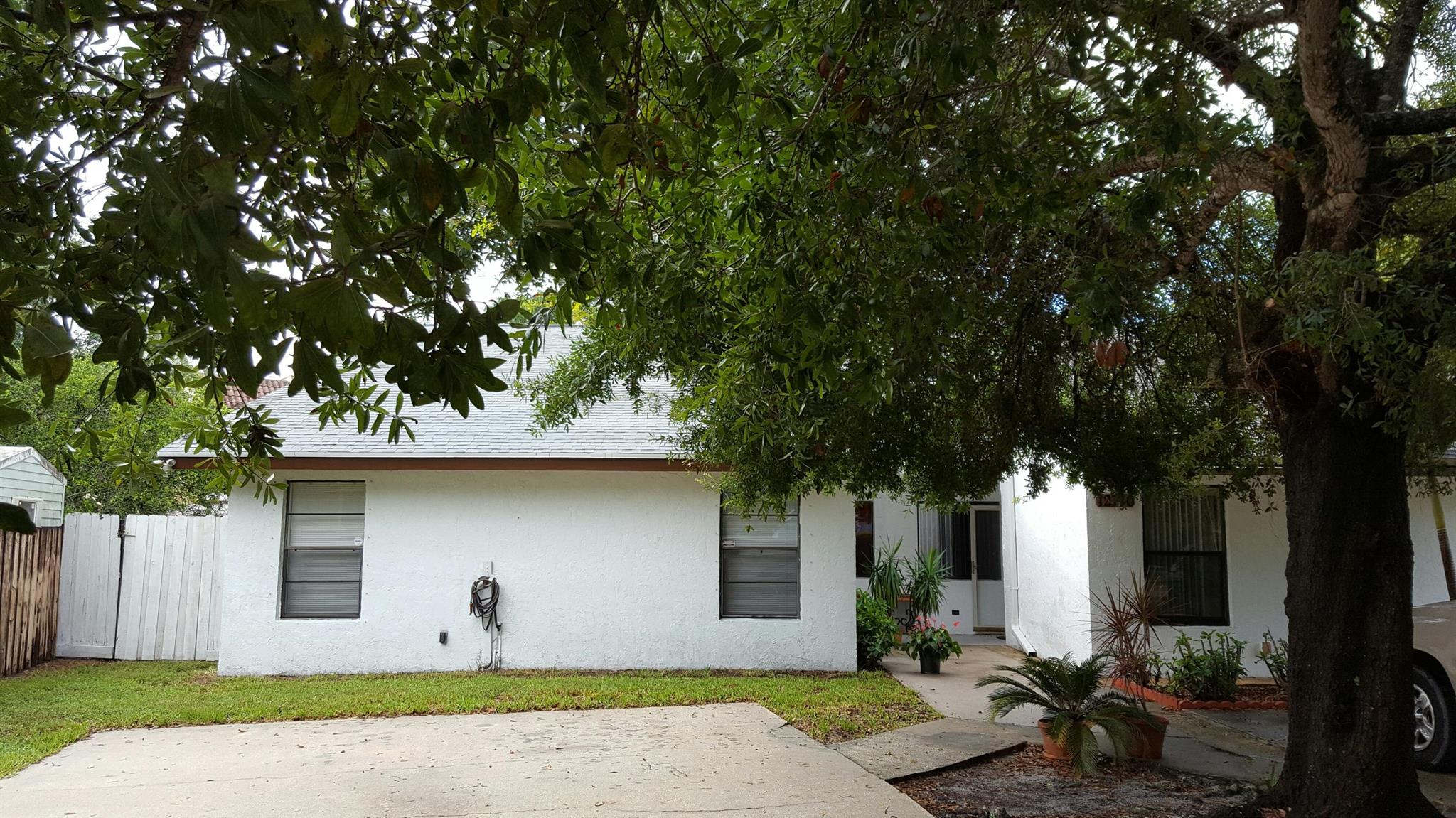 SOUTH SHORE 3 OF WELLINGT - Residential Lease