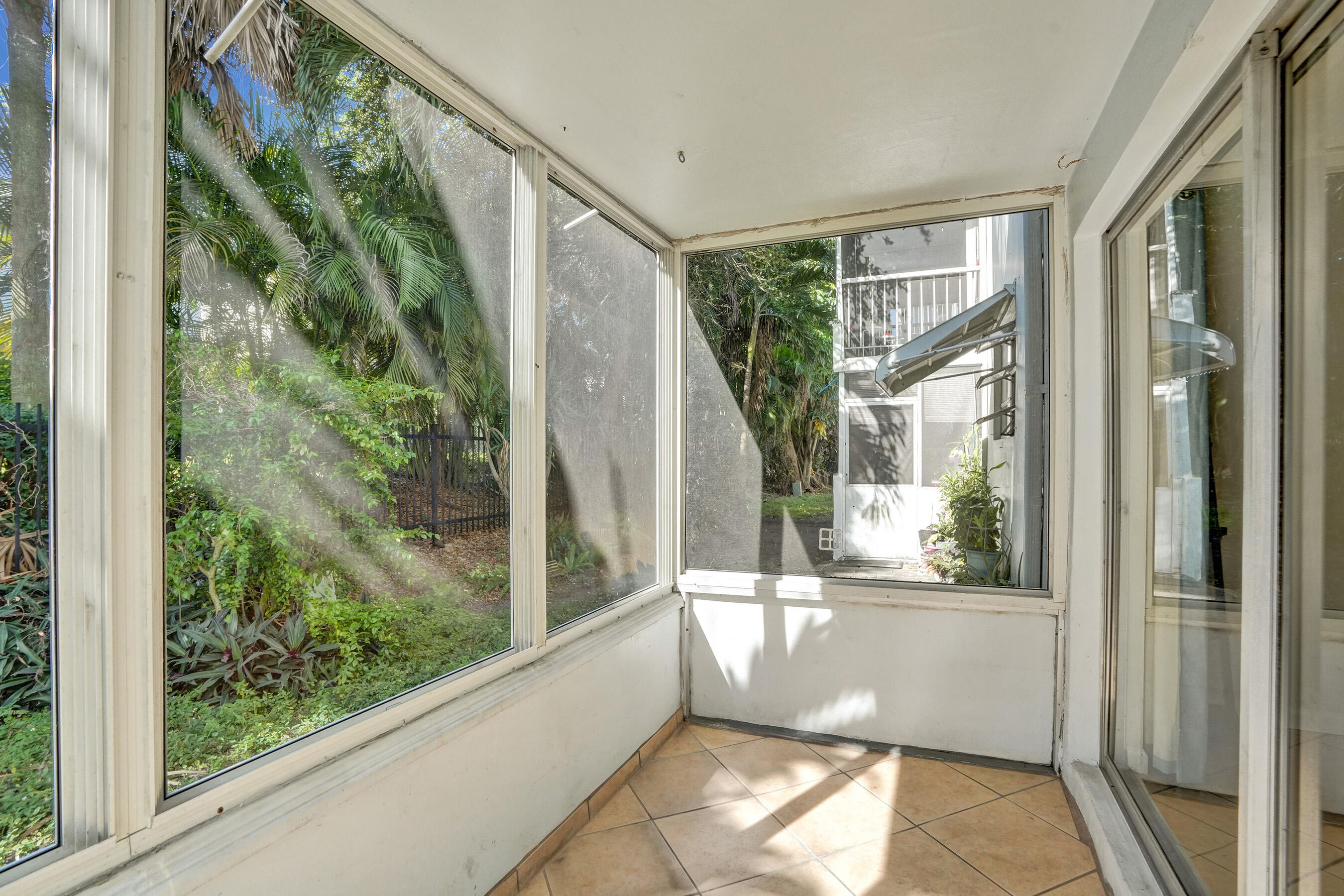 TALLWOOD EAST CONDO - Residential