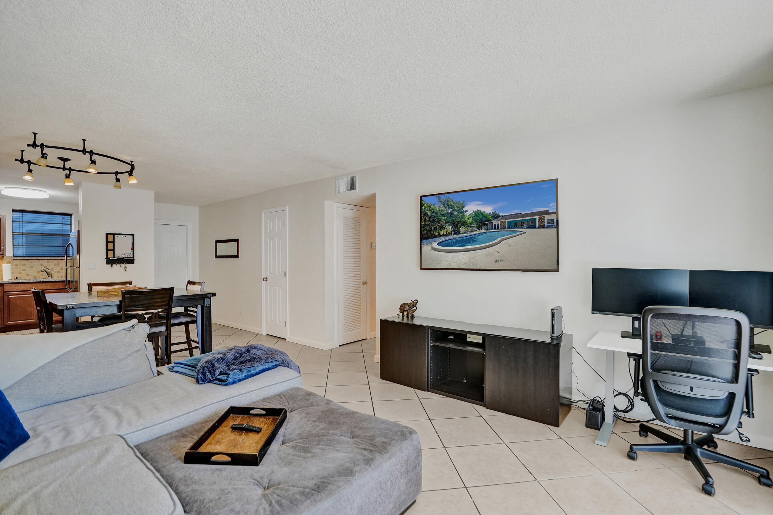 TALLWOOD EAST CONDO - Residential