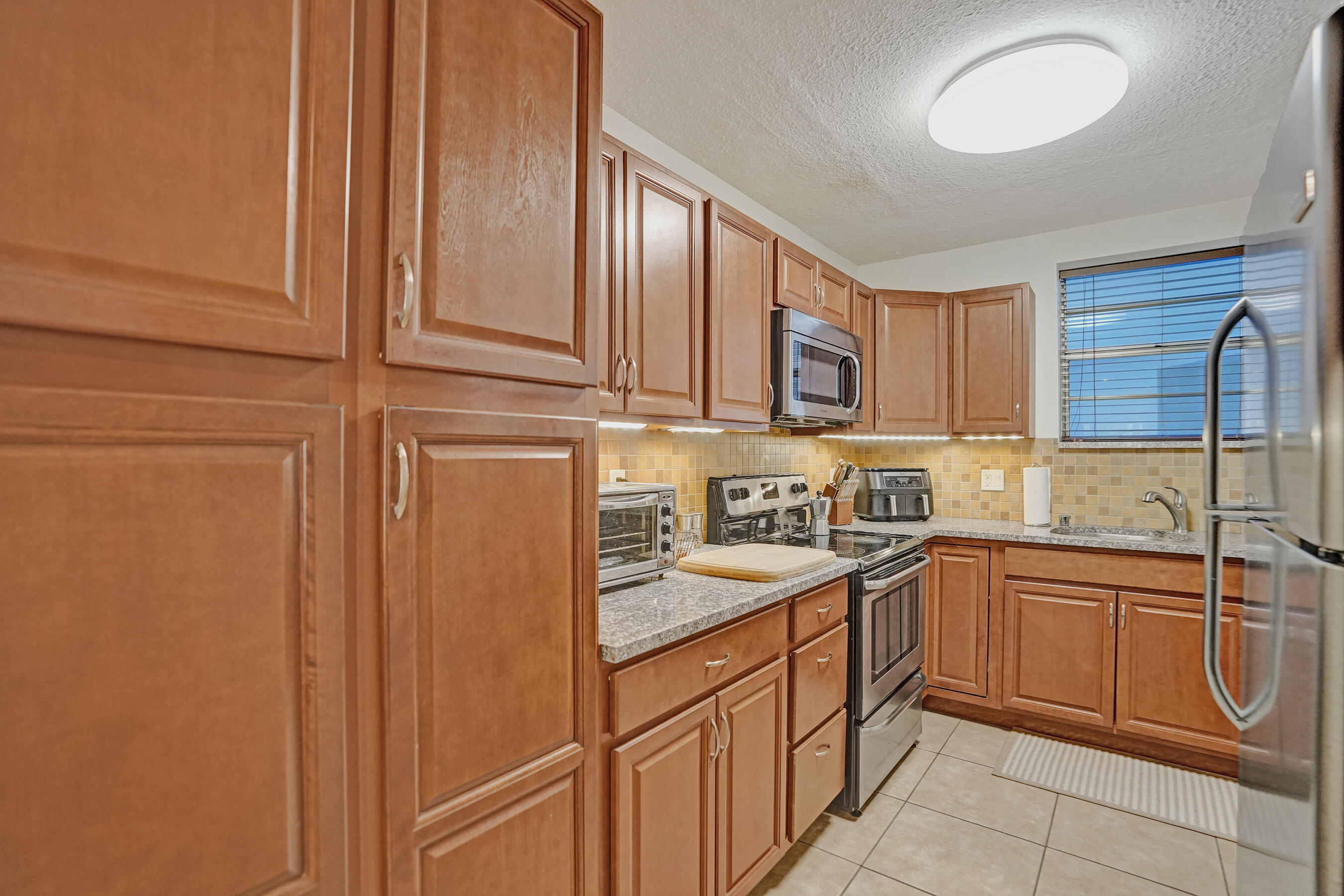TALLWOOD EAST CONDO - Residential