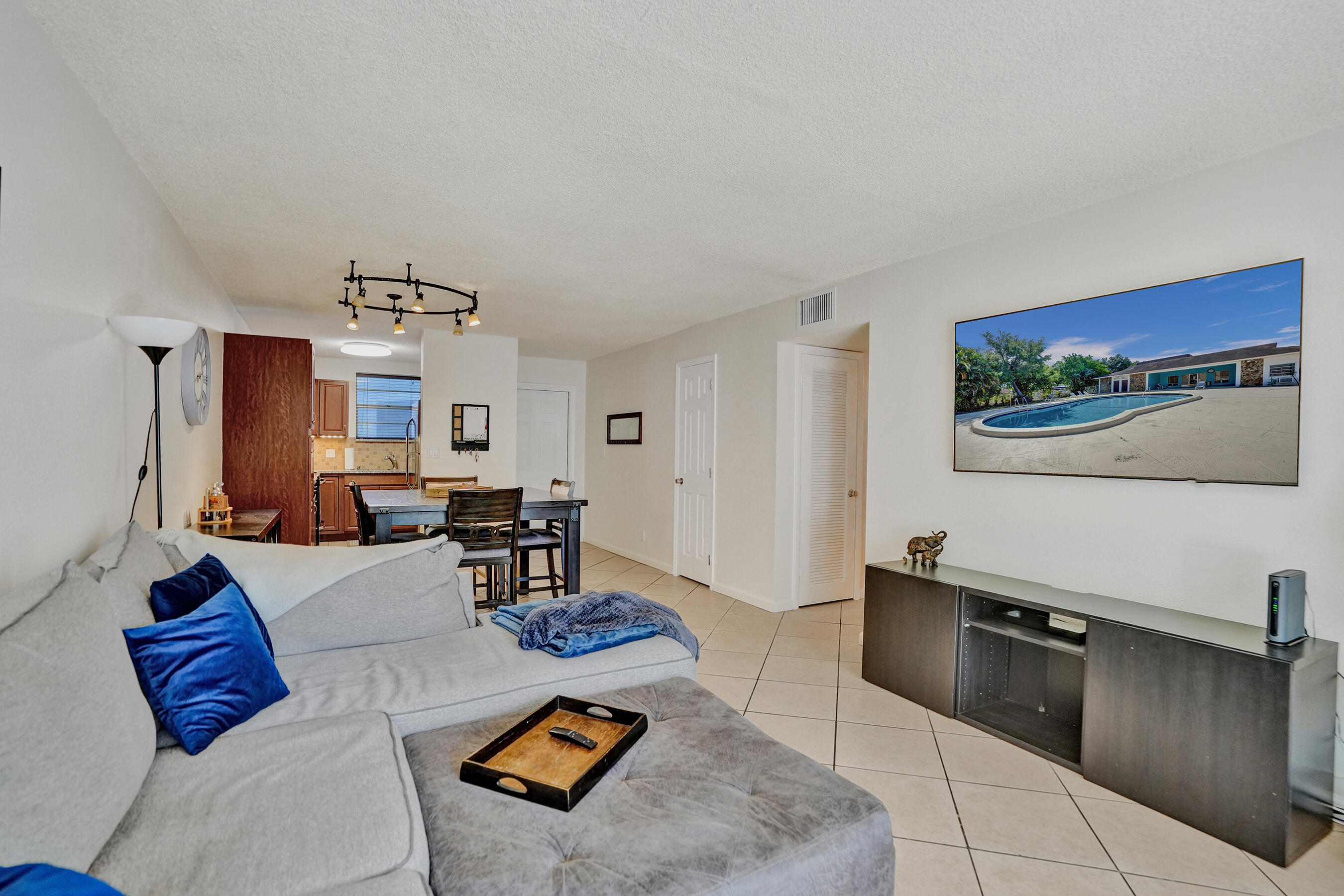 TALLWOOD EAST CONDO - Residential