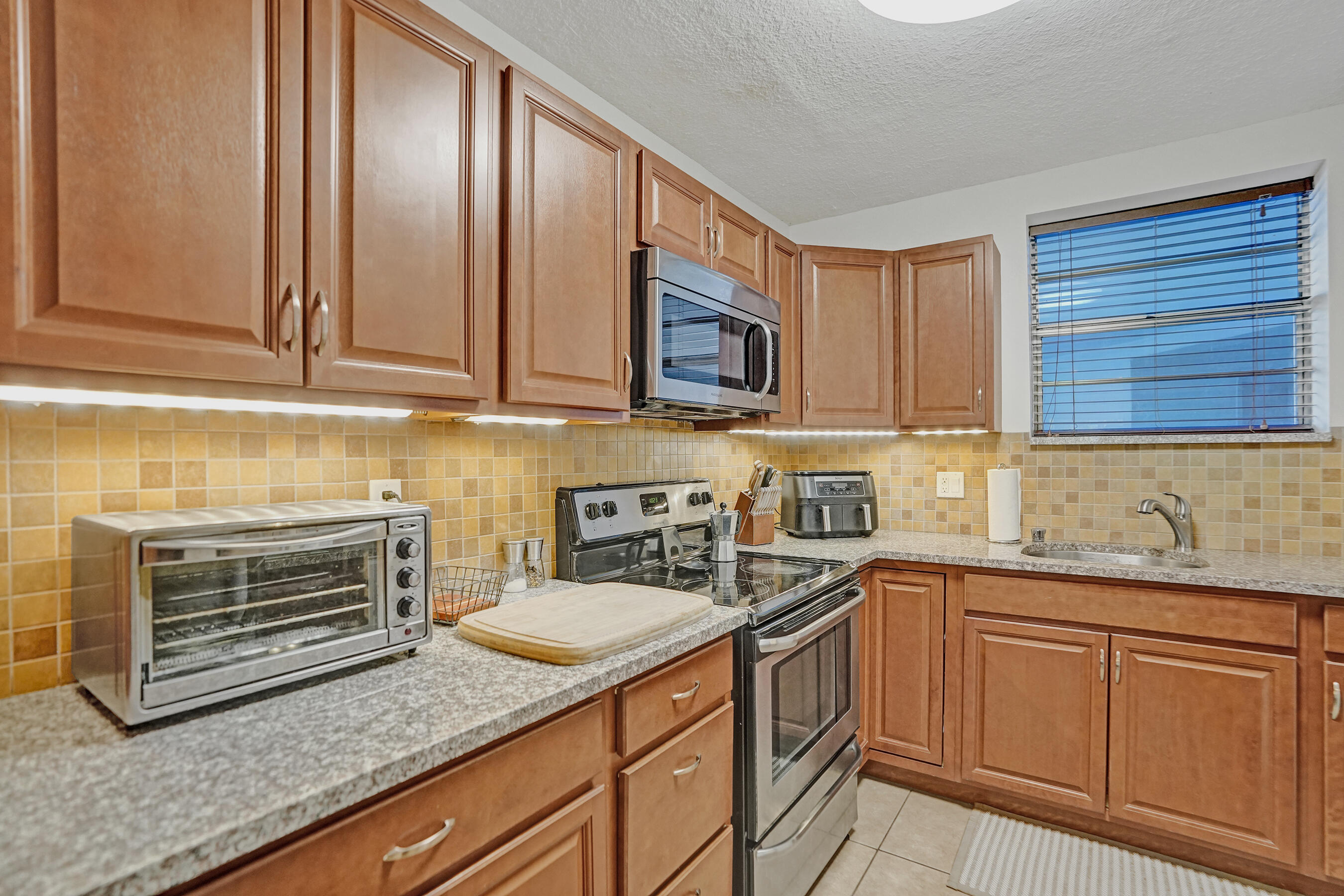 TALLWOOD EAST CONDO - Residential