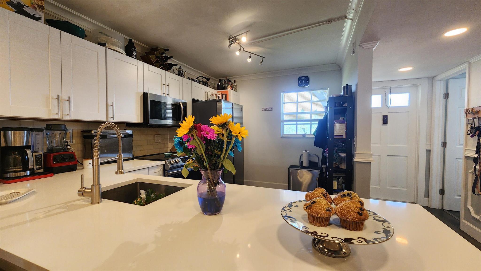 View photos, virtual tours, details... 1700 Dover Road 111-A