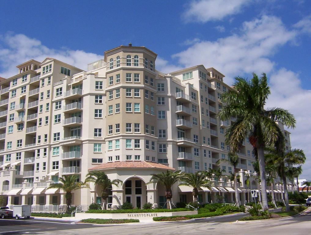 PALMETTO PLACE CONDO - Residential Lease