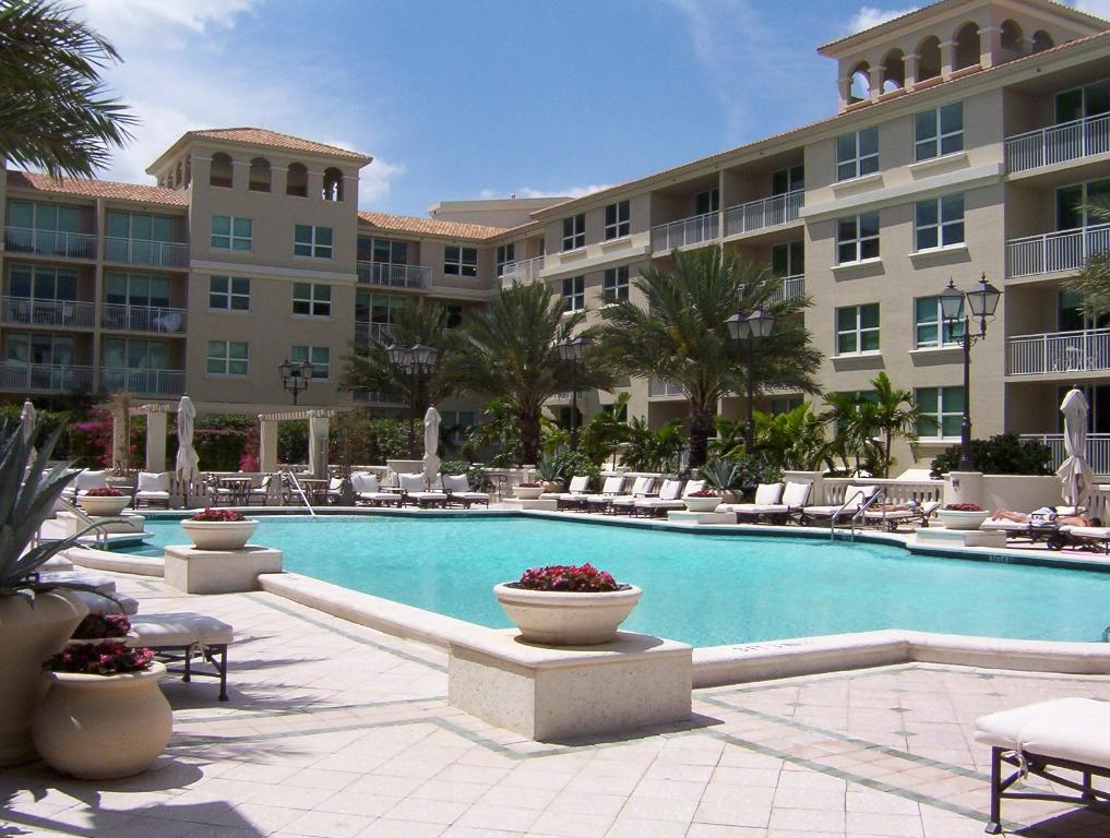 PALMETTO PLACE CONDO - Residential Lease
