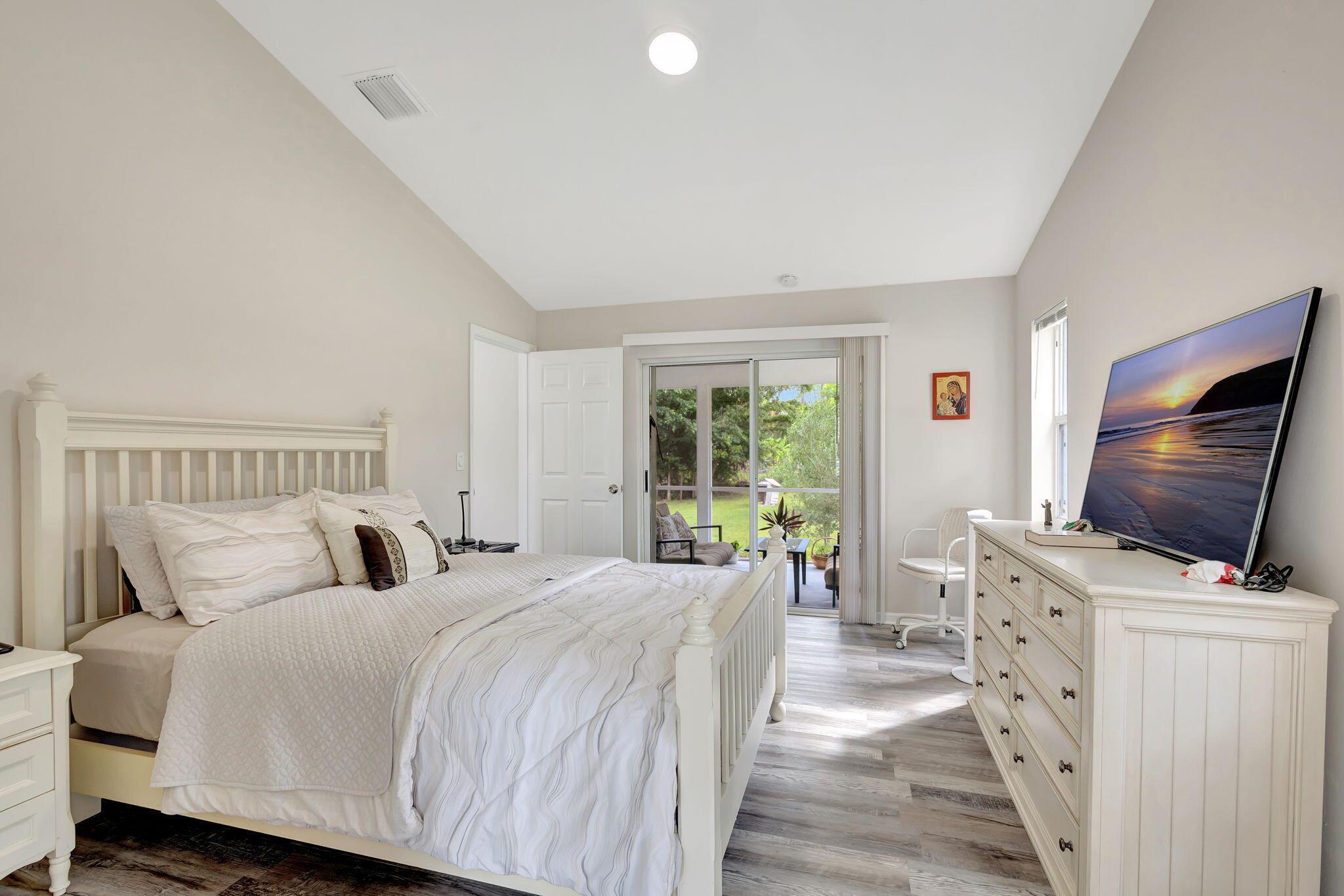 The Acreage - Residential