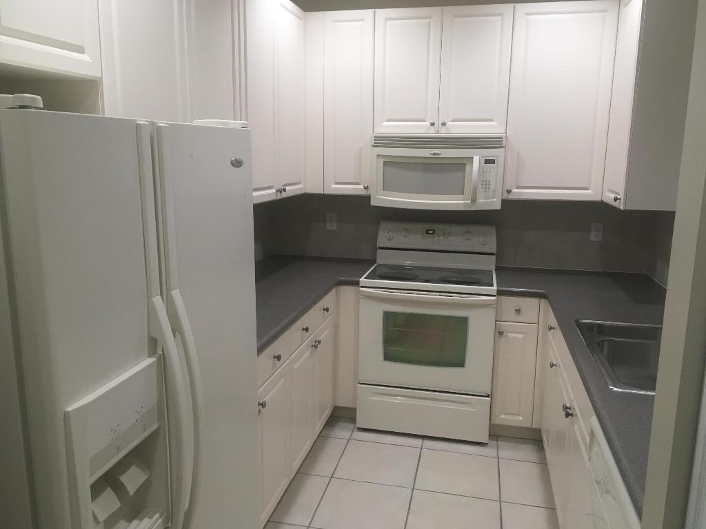 ABACOA TOWN CENTER 3 - Residential Lease