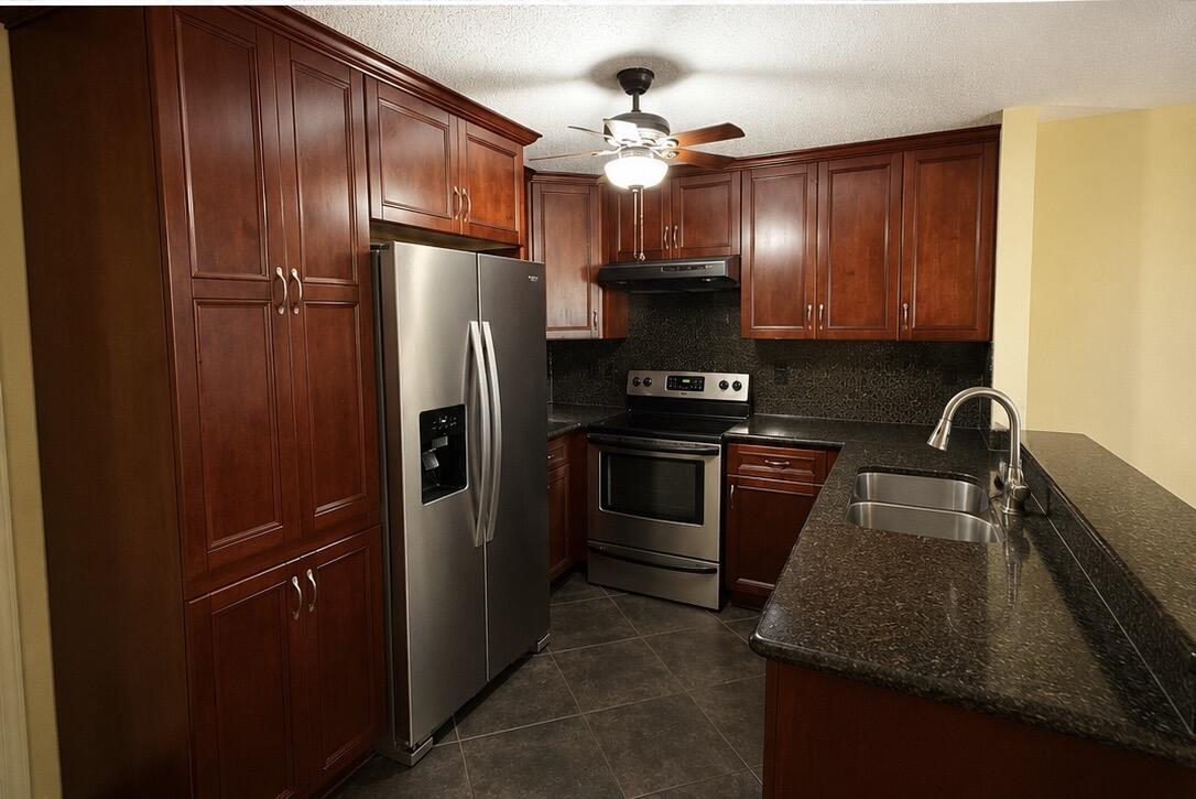 100 NW 118th Drive