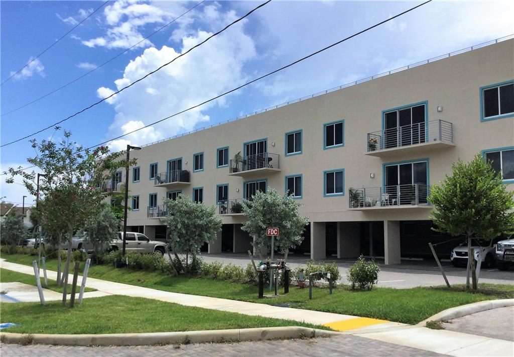 Grandeur at Oakland Park - Residential Lease