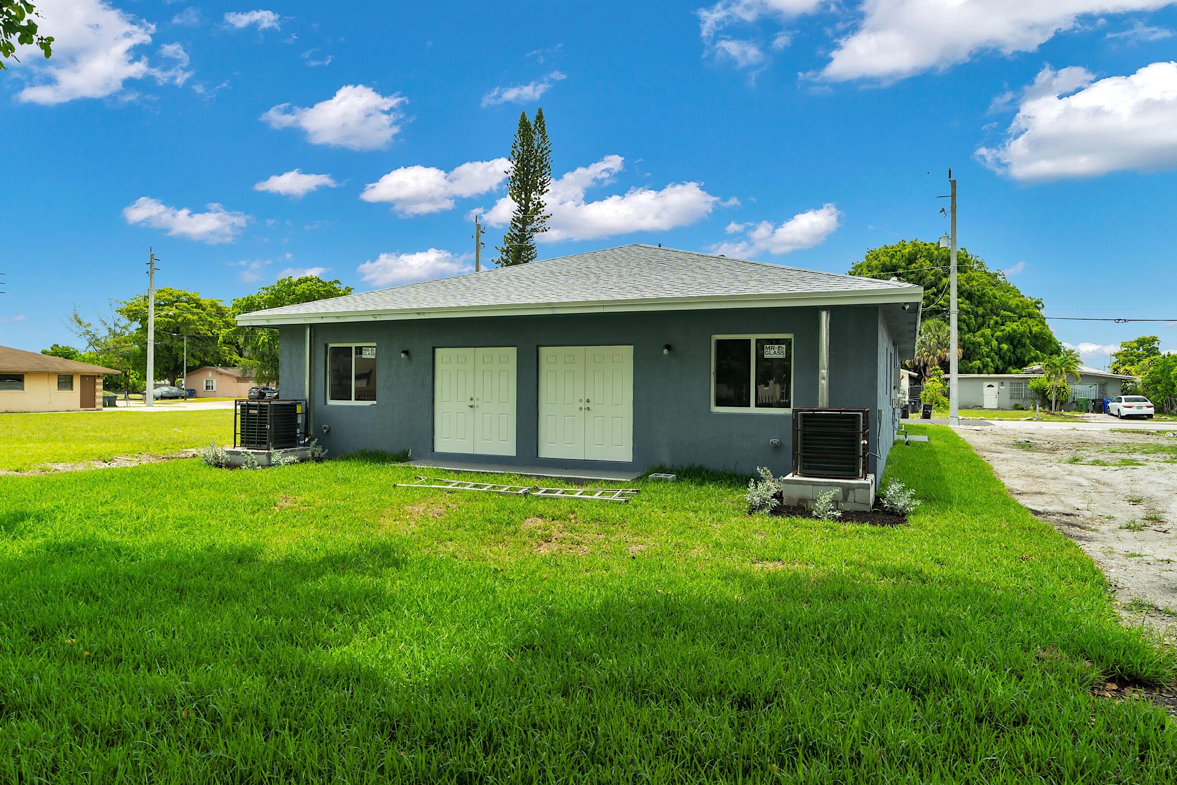 NORTH WEST LAUDERDALE - Residential Income