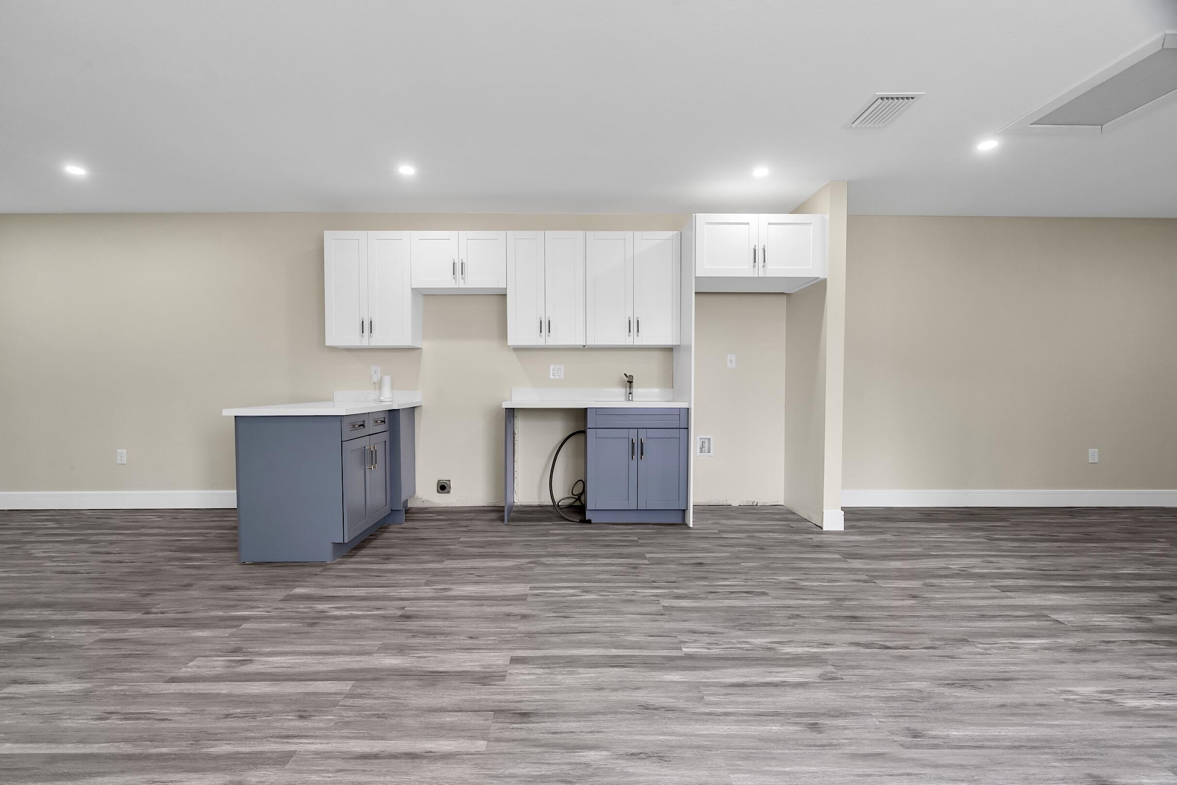 NORTH WEST LAUDERDALE - Residential Income