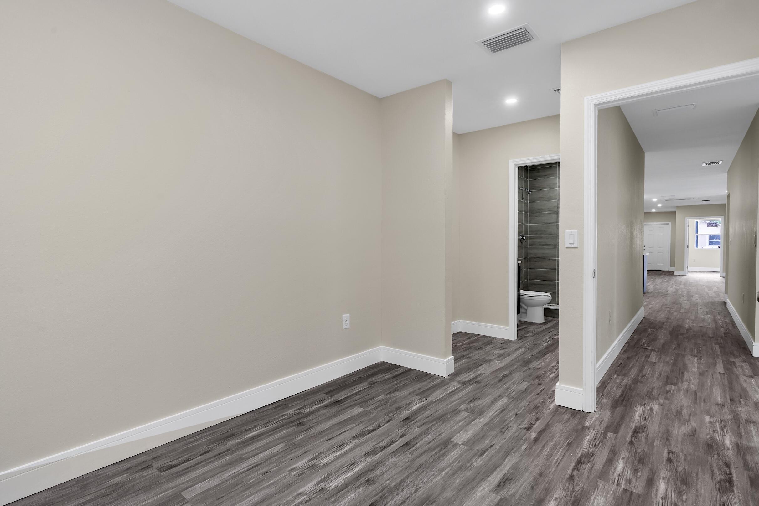 NORTH WEST LAUDERDALE - Residential Income