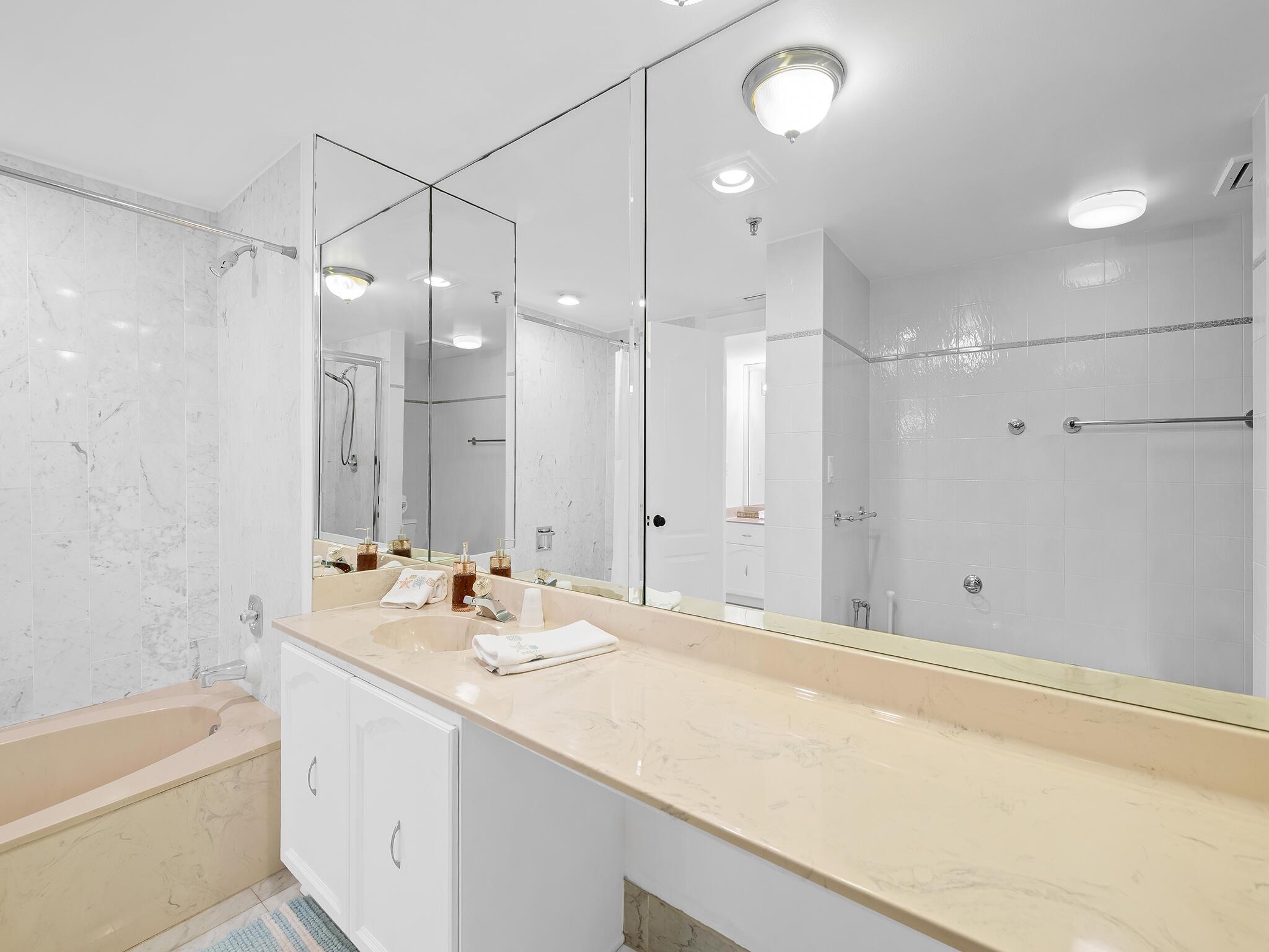 TRAFALGAR OF HIGHLAND BEA - Residential