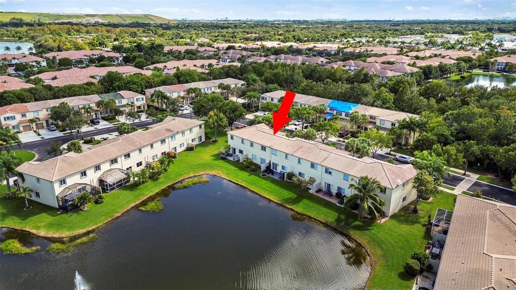 4722 Lago Vista Drive