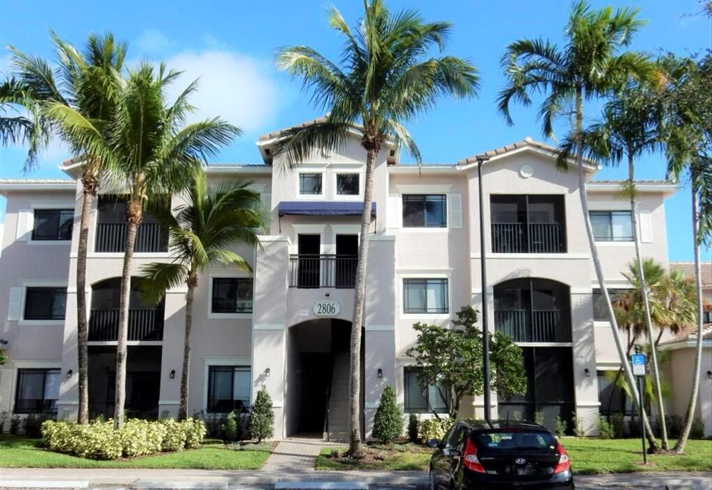 Photo of 2806 Veronia Drive #105, Palm Beach Gardens, FL 33410 (MLS # R10765894)