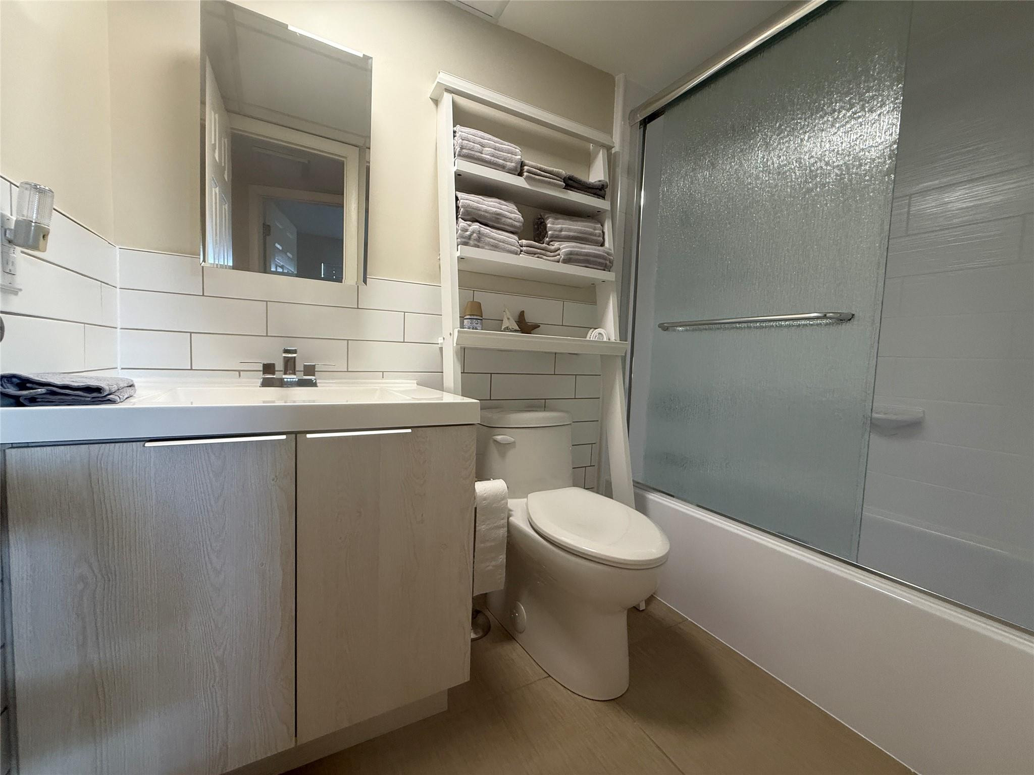 Sunrise Lakes - Residential