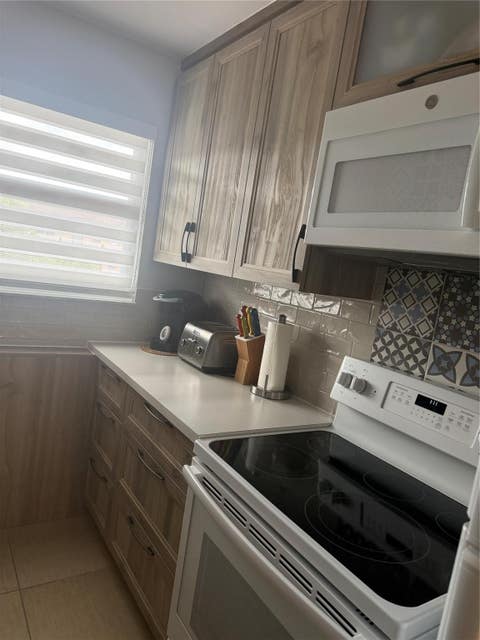 Tiny photo for 2791 N Pine Island Road #302, Sunrise, FL 33322 (MLS # F10554572)