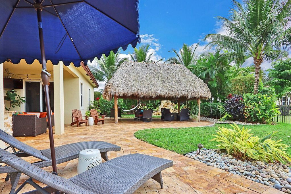 Photo of 142 Citadel Circle, Jupiter, FL 33458 (MLS # R10794639)