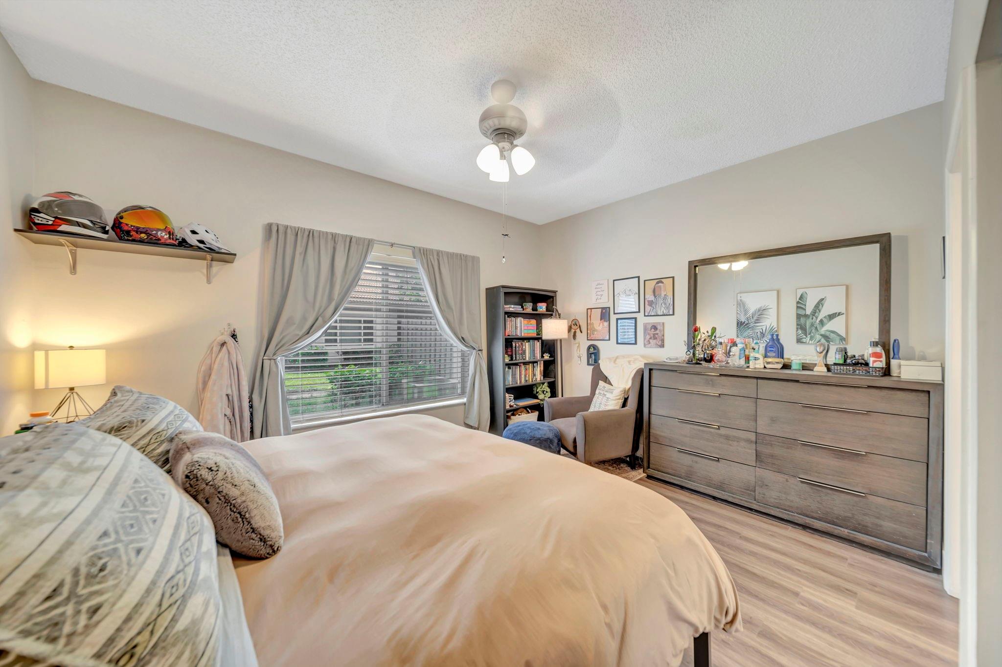 4746 SW 12th Pl, Deerfield Beach, FL, 33442/$379,000 4 4746 SW 12th Pl