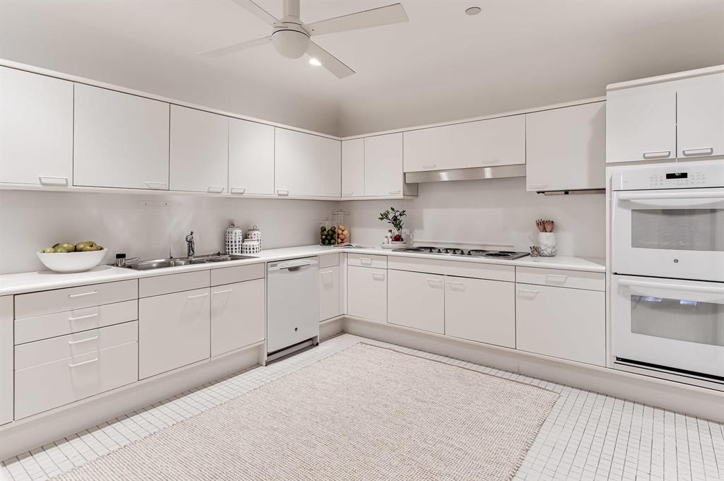 TWO NORTH BREAKERS ROW CONDO - Residential