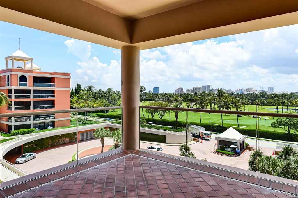 TWO NORTH BREAKERS ROW CONDO - Residential