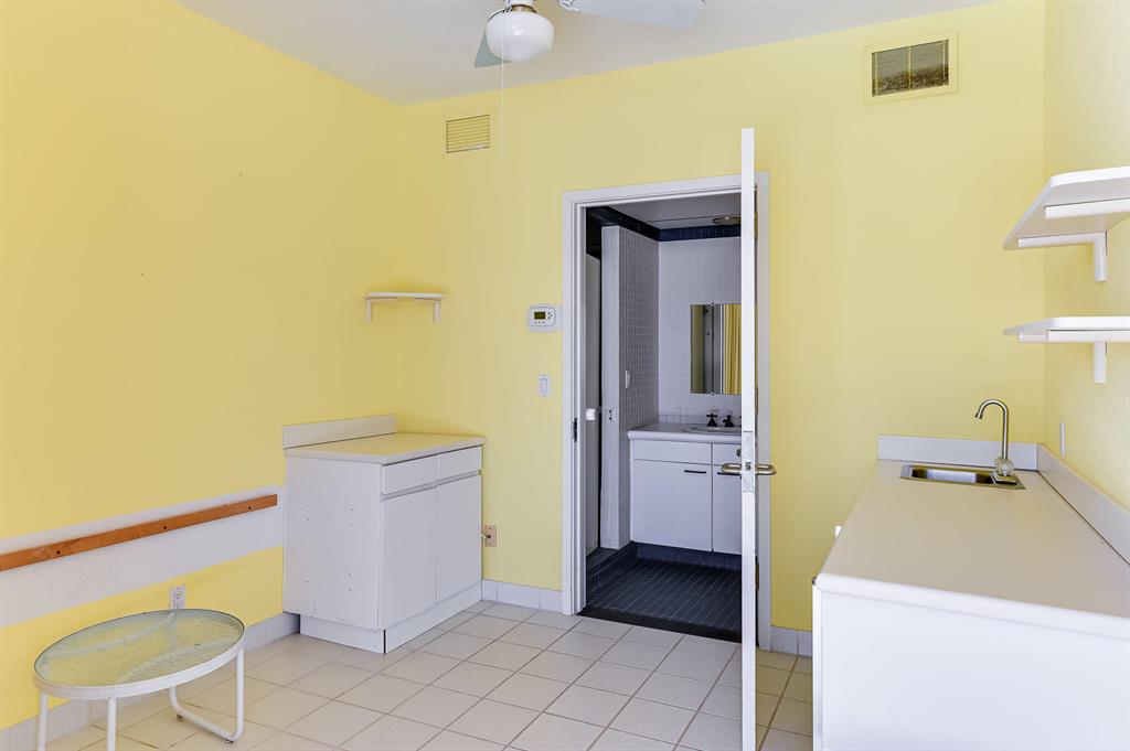 TWO NORTH BREAKERS ROW CONDO - Residential