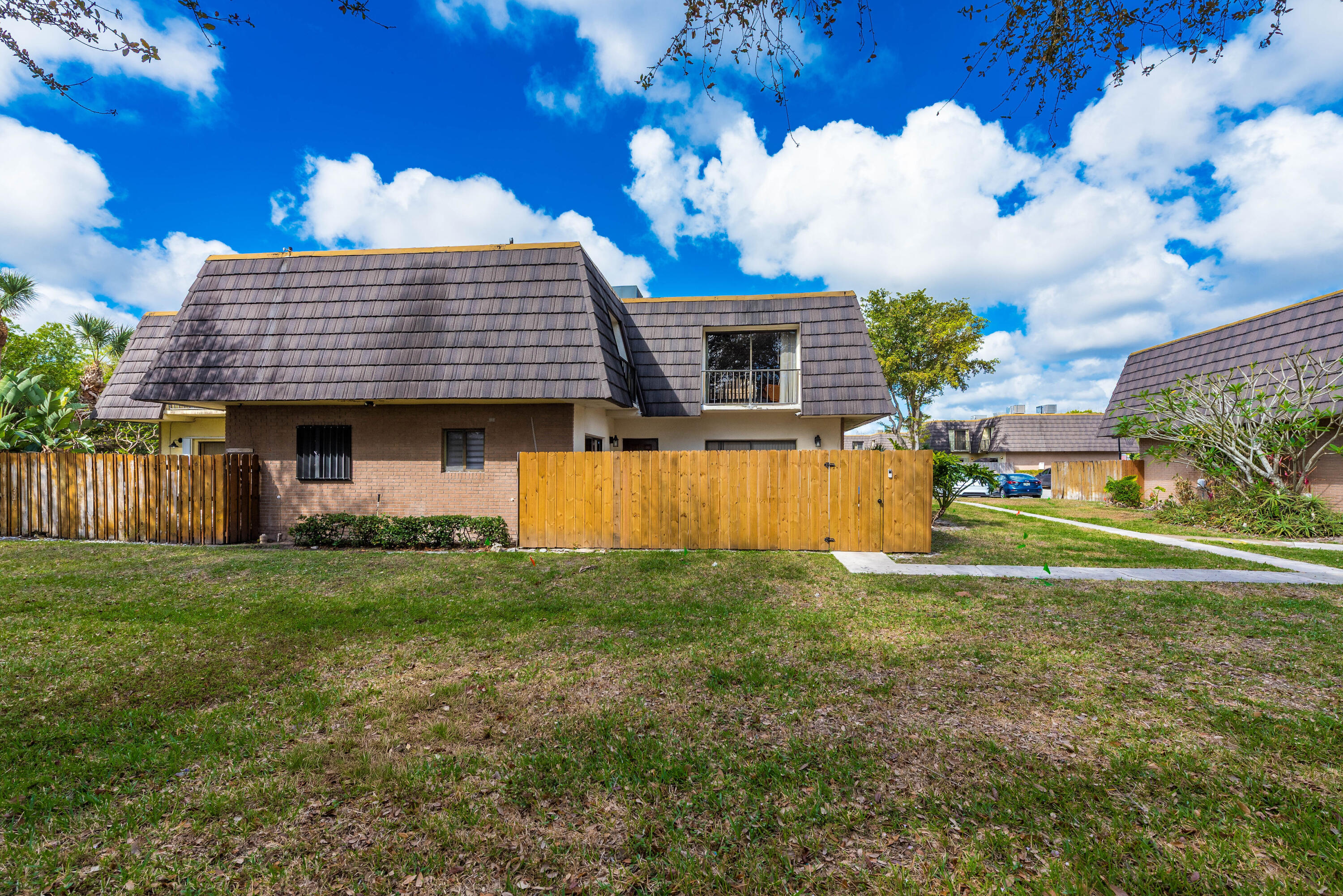 CHERRY LANE - Residential