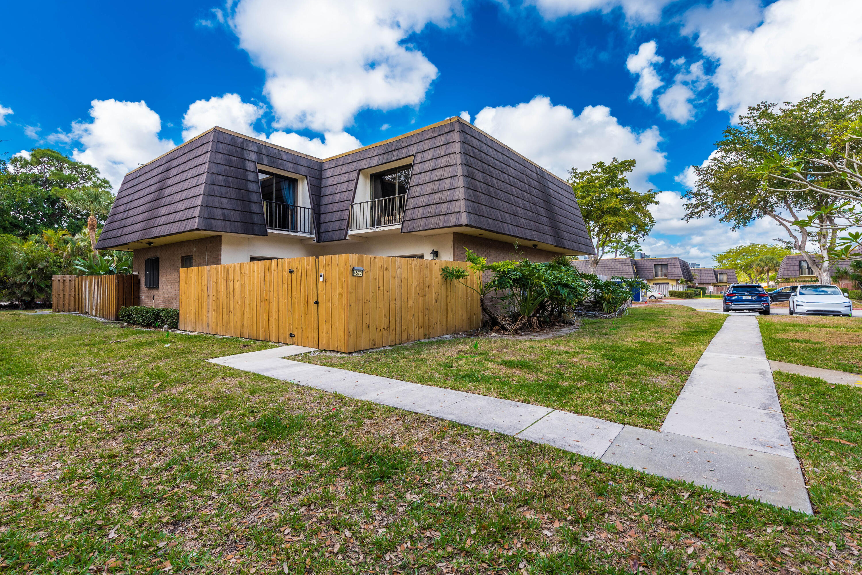 CHERRY LANE - Residential