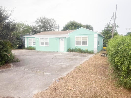 126 W 17TH ST, RIVIERA BEACH, FL 33404 - Image 49bcdc6c1d4bfdd6f149f8970e22a70e/1297728660