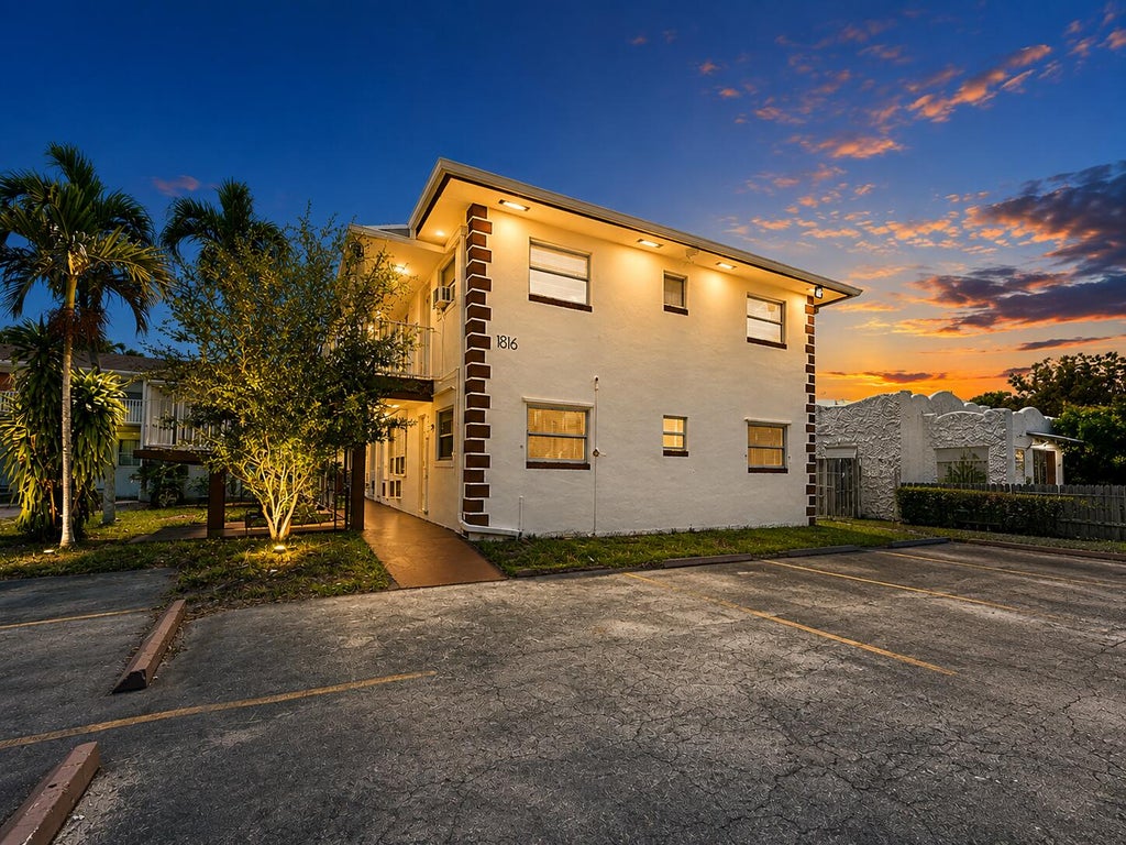 Photo of 1816 Mckinley Street #7, Hollywood, FL 33020 (MLS # B26072706)