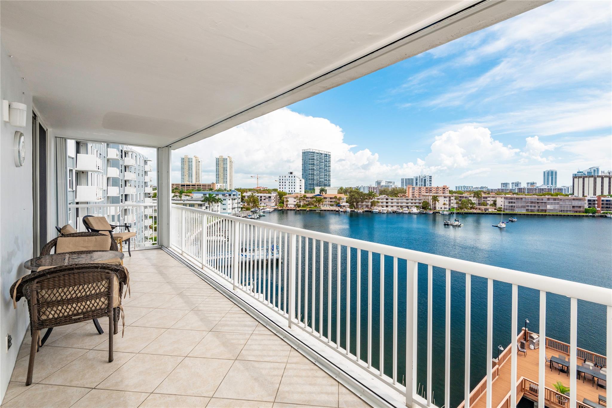 410 Golden Isles Dr 601