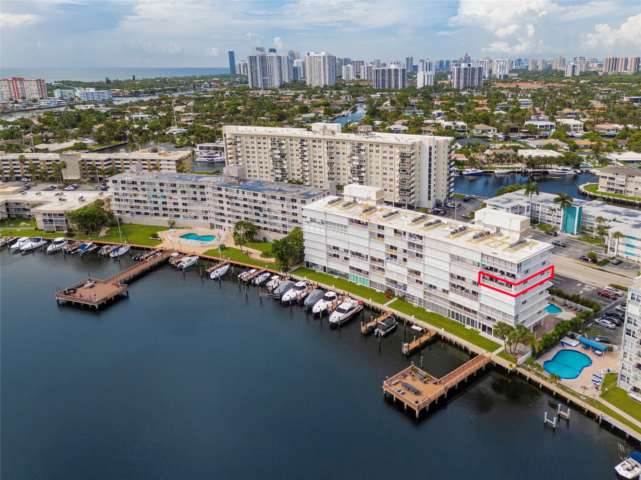 410 Golden Isles Dr 601