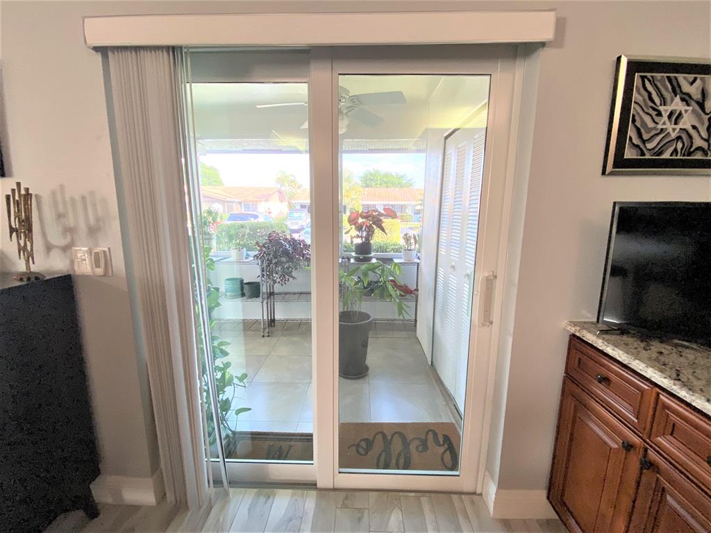 DELRAY VILLAS 1 - Residential