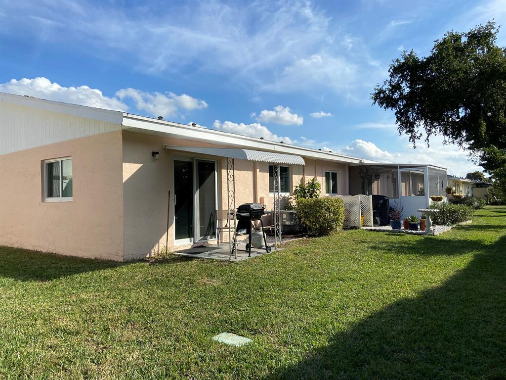 DELRAY VILLAS 1 - Residential