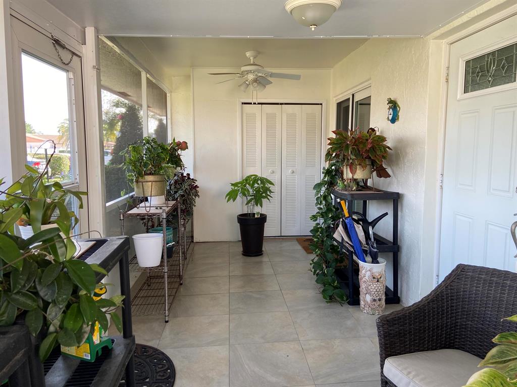 DELRAY VILLAS 1 - Residential