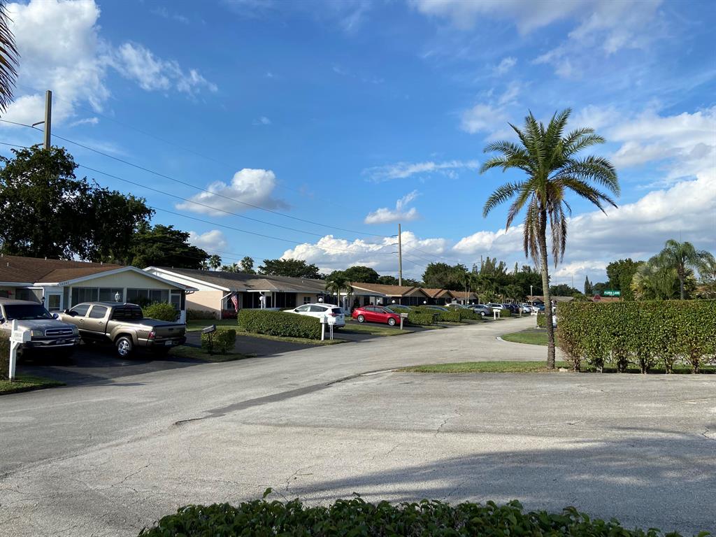 DELRAY VILLAS 1 - Residential