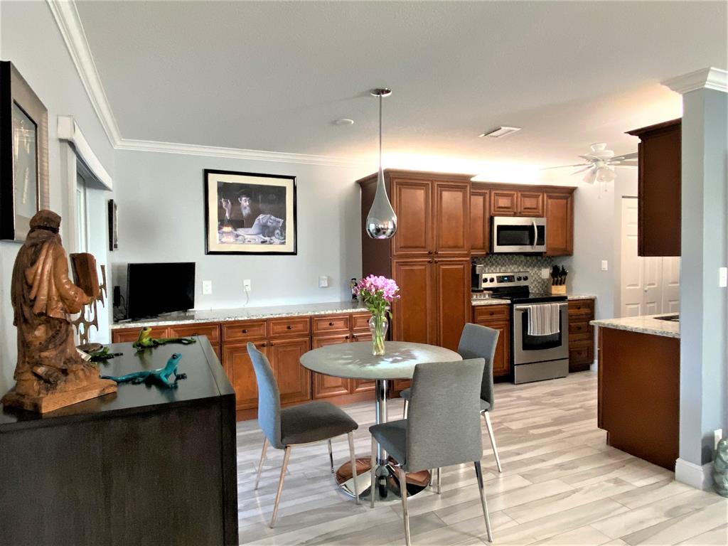 DELRAY VILLAS 1 - Residential