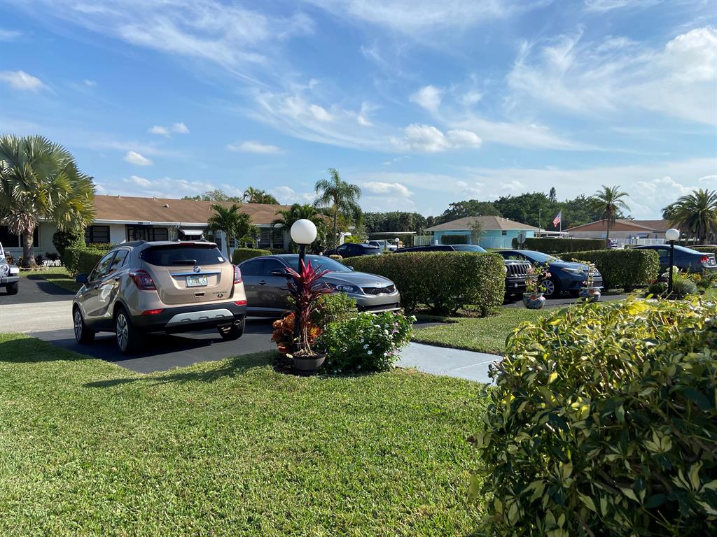 DELRAY VILLAS 1 - Residential