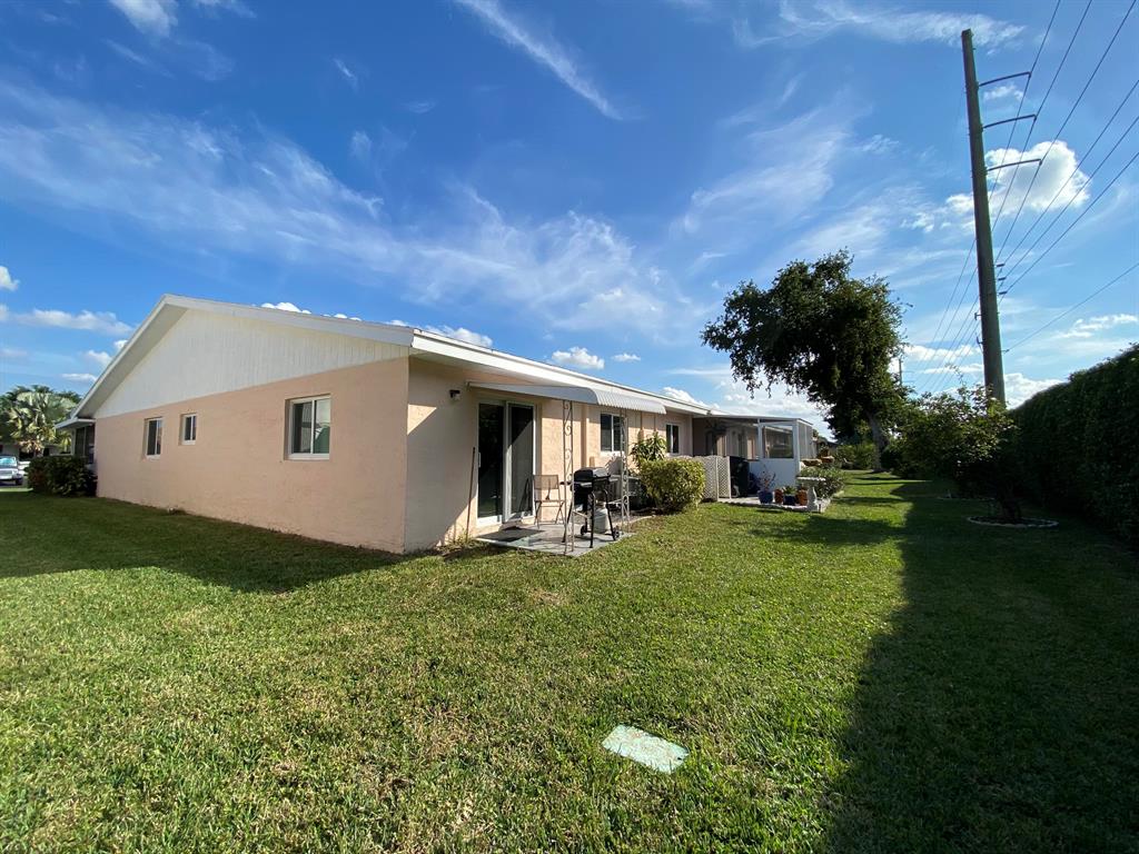 DELRAY VILLAS 1 - Residential