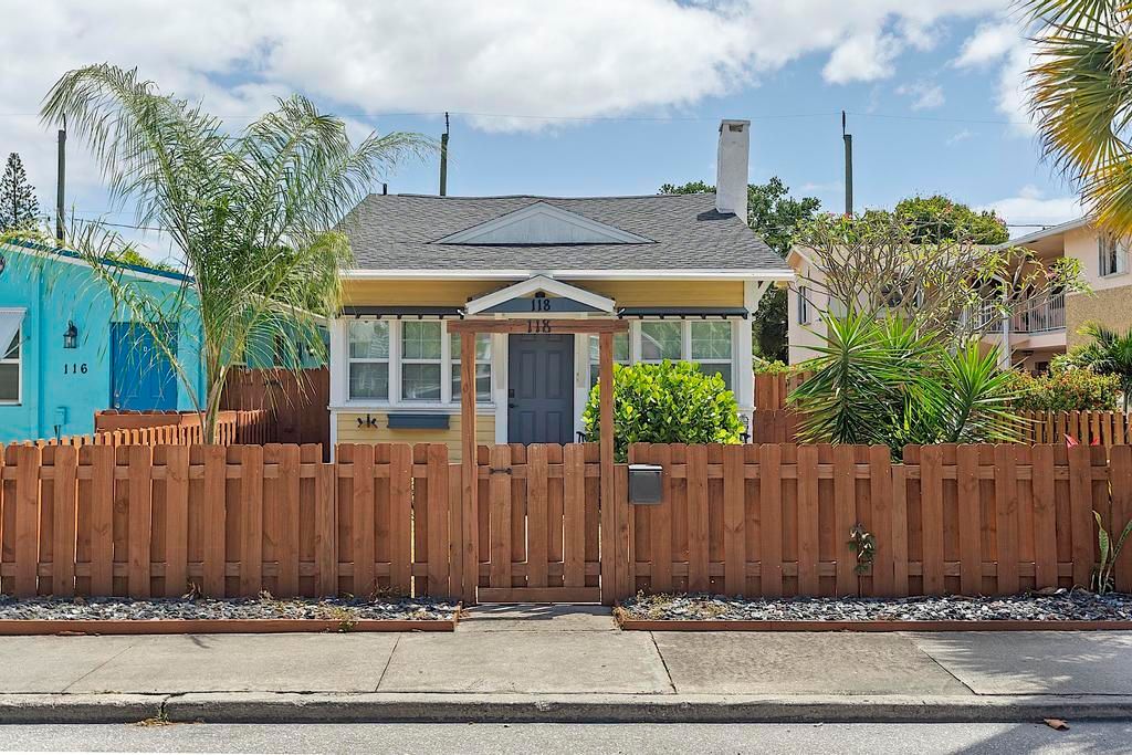 Photo of 118 S J Street, Lake Worth Beach, FL 33460 (MLS # B26020016)