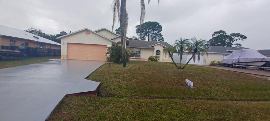 3/2 HOME IN PORT ST. LUCIE FOR RENT, 2 CAR GARAGE. TILE THROUGHOUT. SPACIOUS INTERIOR AND BACKYARD, 1 SMALL PET WELCOME, WITH NON-REFUNDABLE PET FEE. SEC. 8 VOUCHER WELCOME. CREDIT, BACKGROUND, INCOME MUST EQUAL 2XS THE RENT RATE. WILL BE RENT READY BY 10/22 OR SOONER.