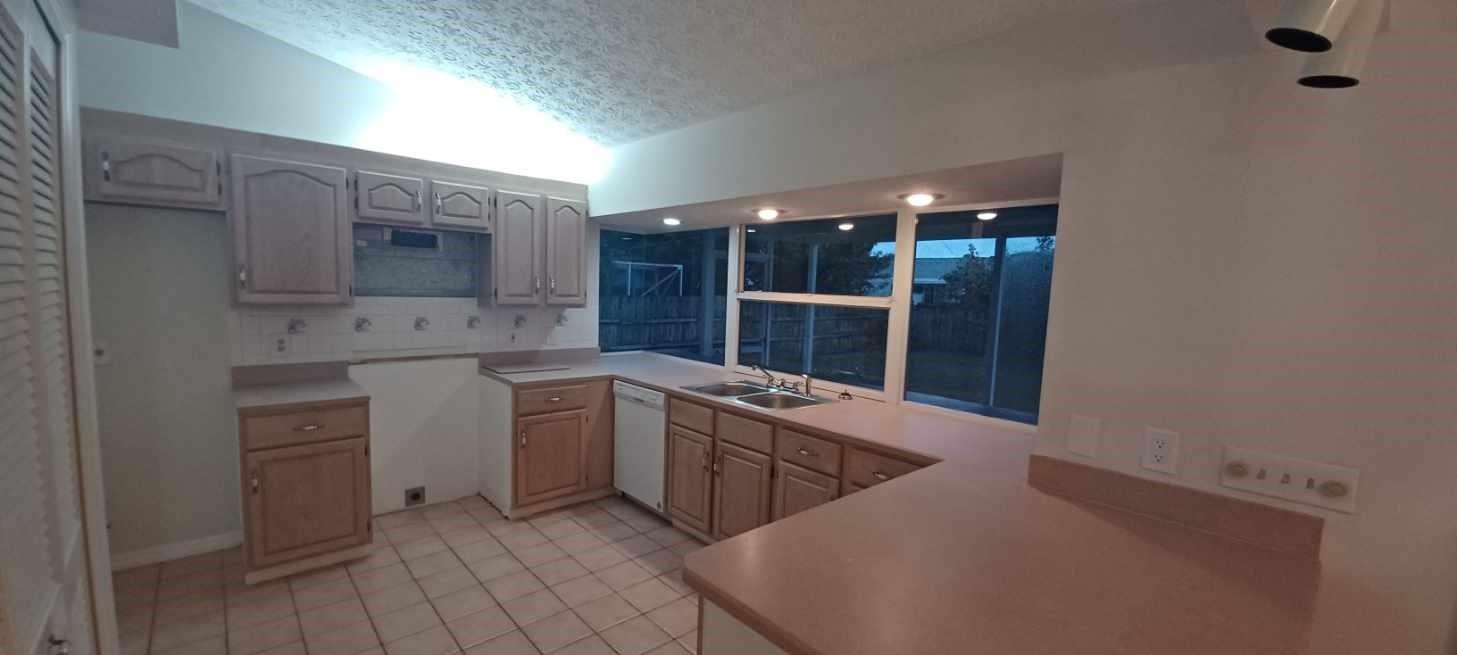 Port St Lucie Sec 27 - Residential Lease