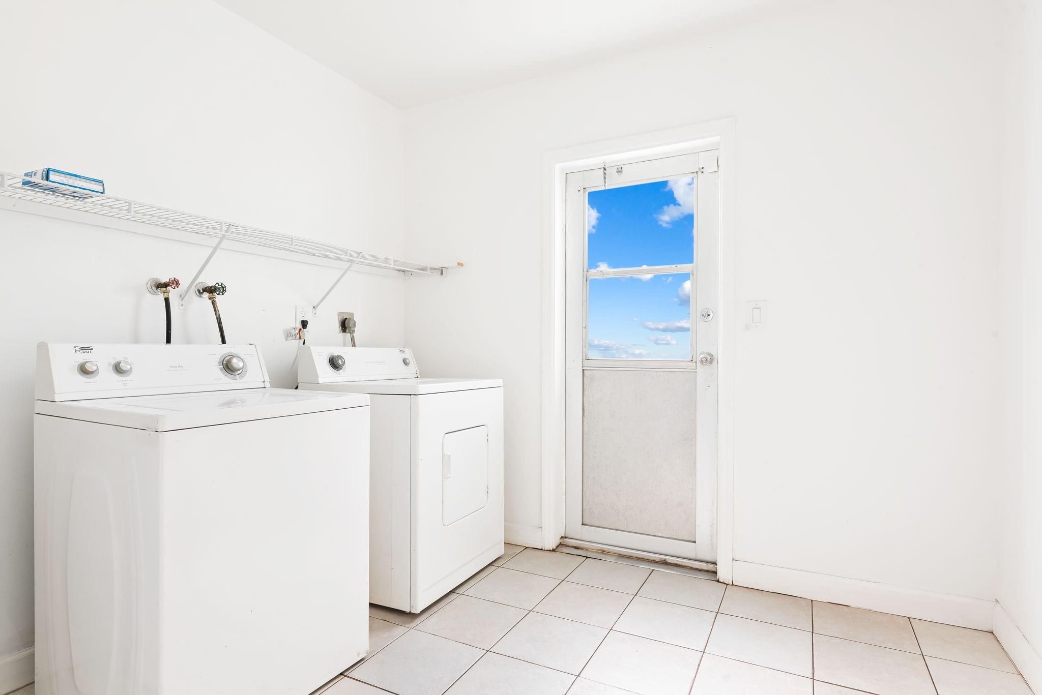 Coral Spgs Country Club - Residential Lease