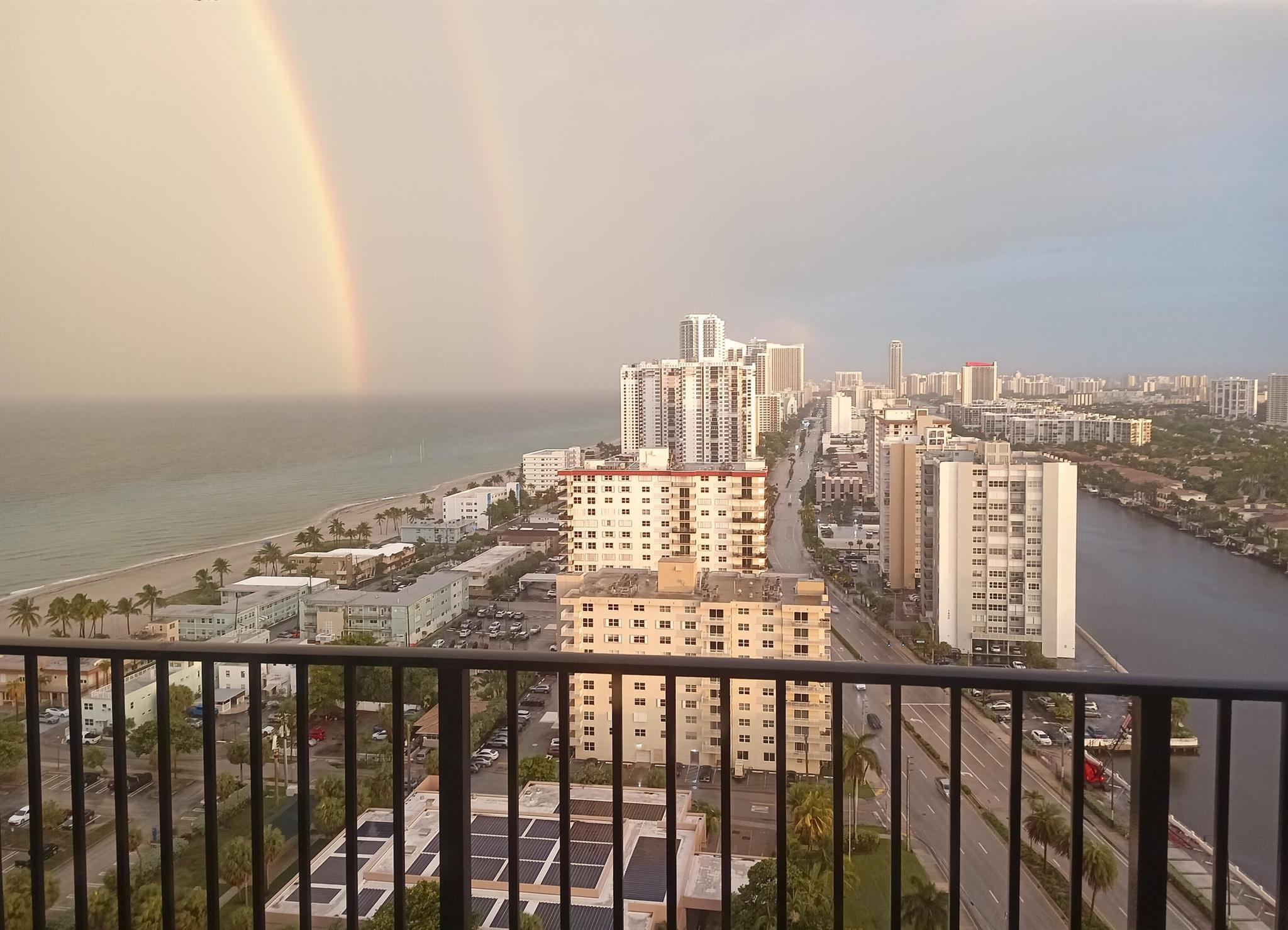 1201 S Ocean Drive 2512s, Hollywood, FL, 33019/$950,000 3 1201 S Ocean Drive 2512s