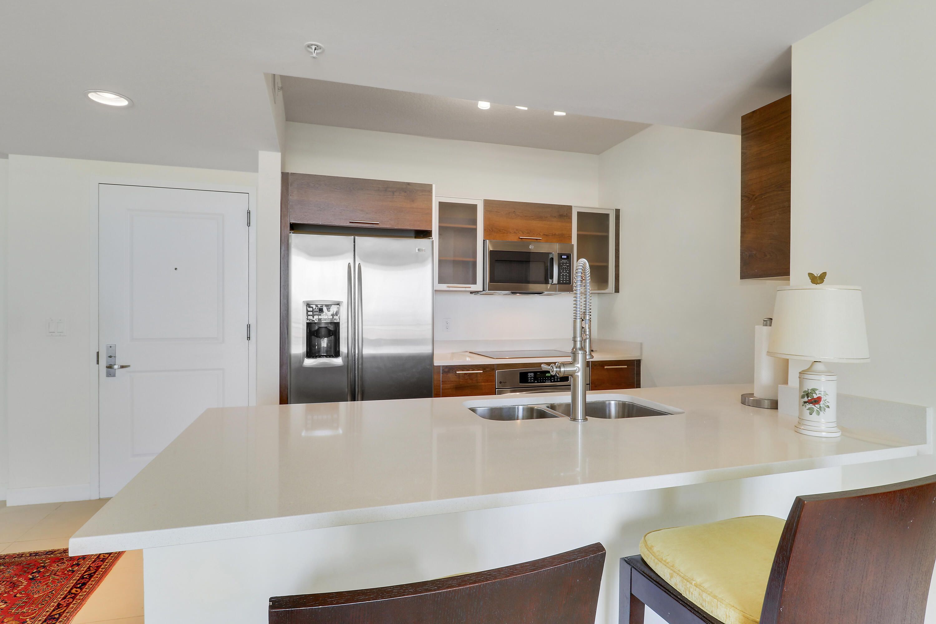 480 Hibiscus Street 821