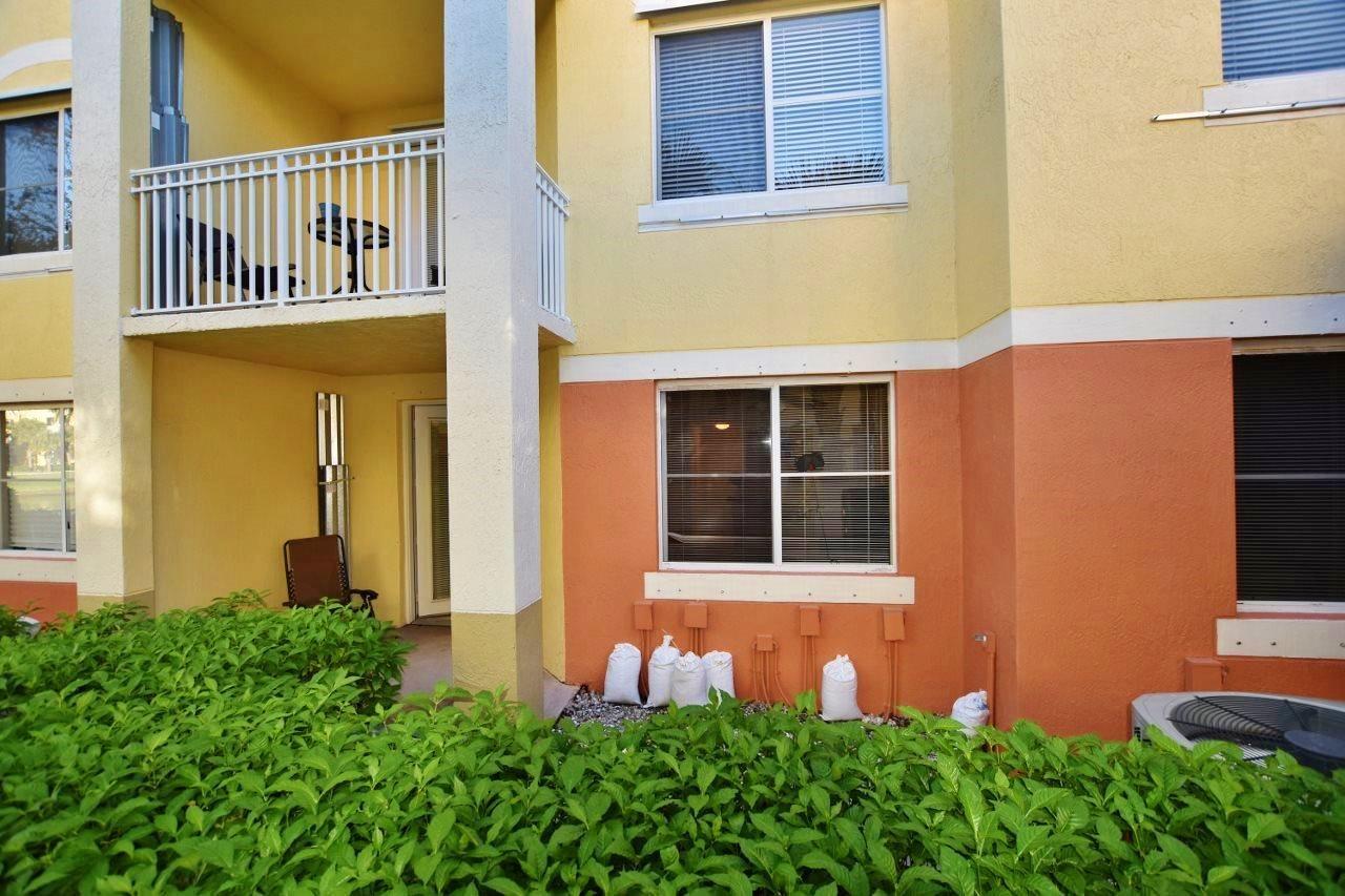 RESIDENCES AT LEGACY PLAC - Residential Lease