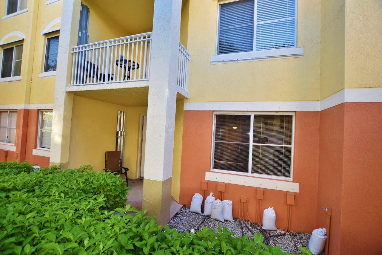 RESIDENCES AT LEGACY PLAC - Residential Lease