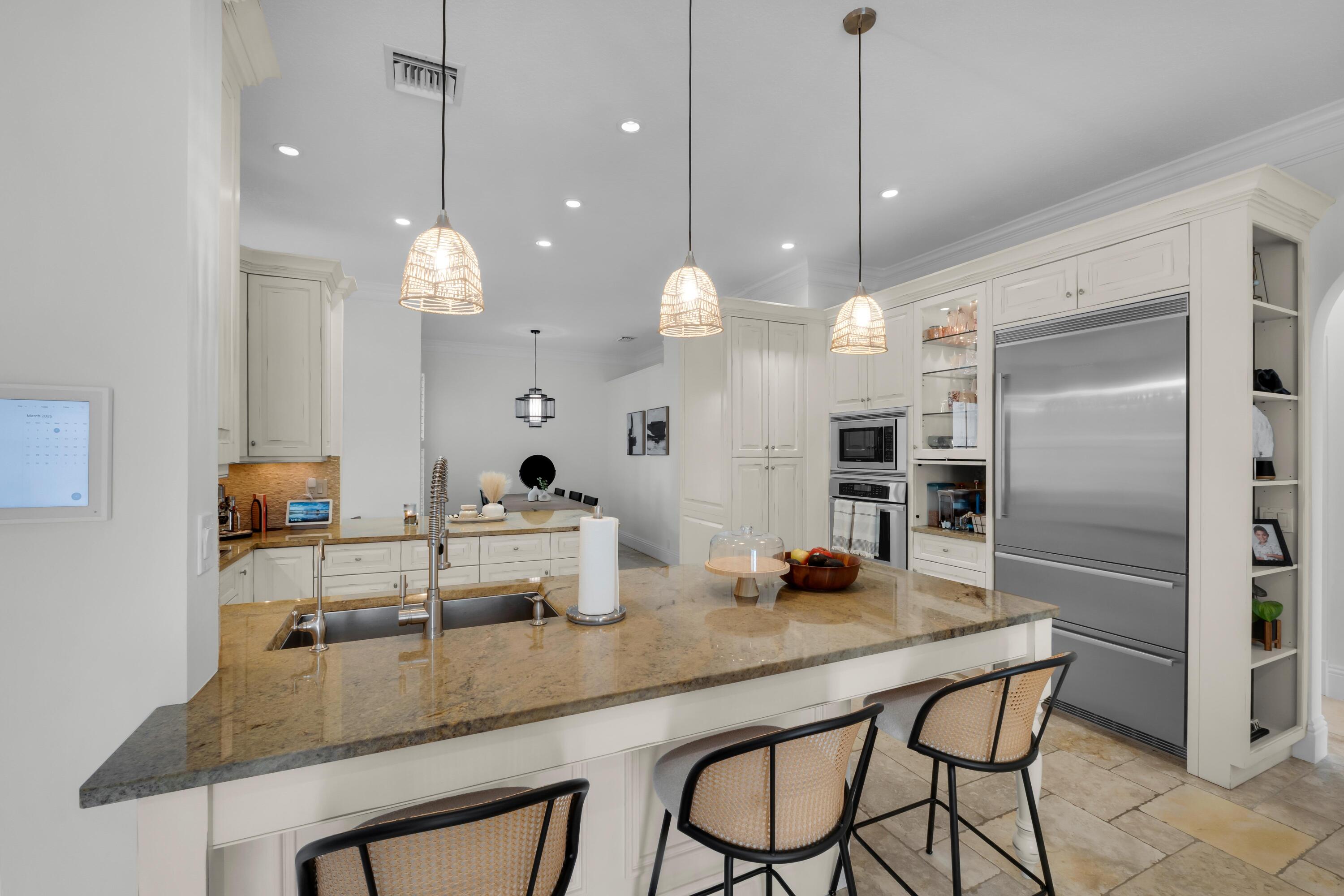 WYNDHAM CIRCLE - Residential