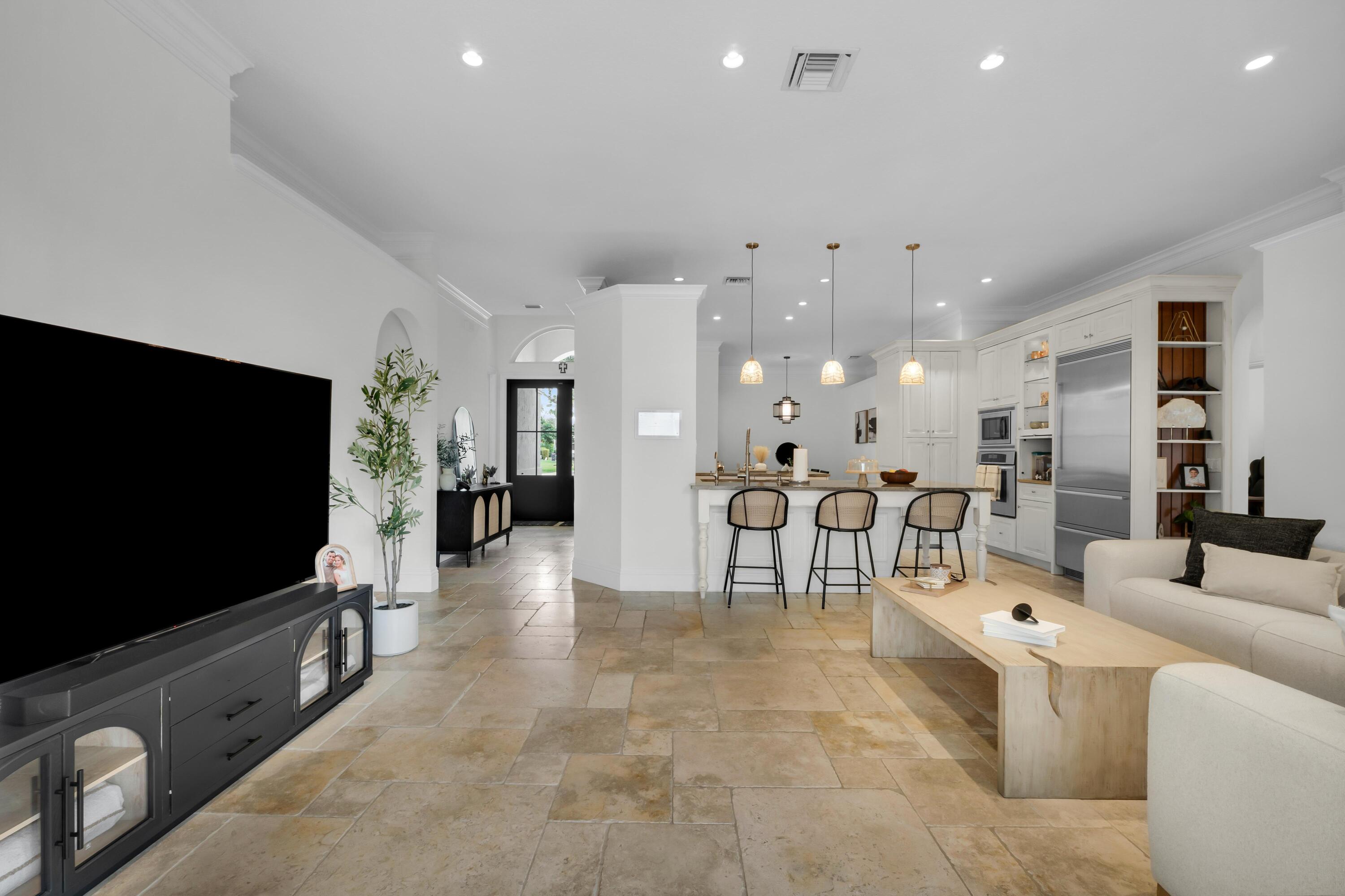 WYNDHAM CIRCLE - Residential